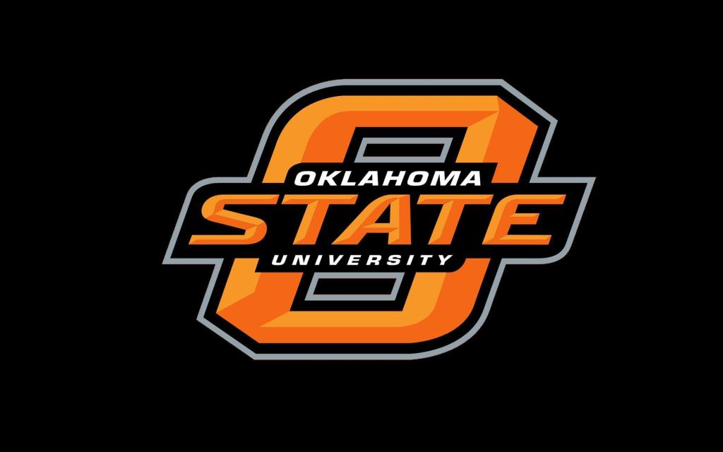 Oklahoma State Football Coach Bends The Knee After Players Are Triggered By His Shirt
